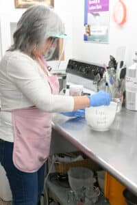 Alegna Soap® Prepping the mold making lye